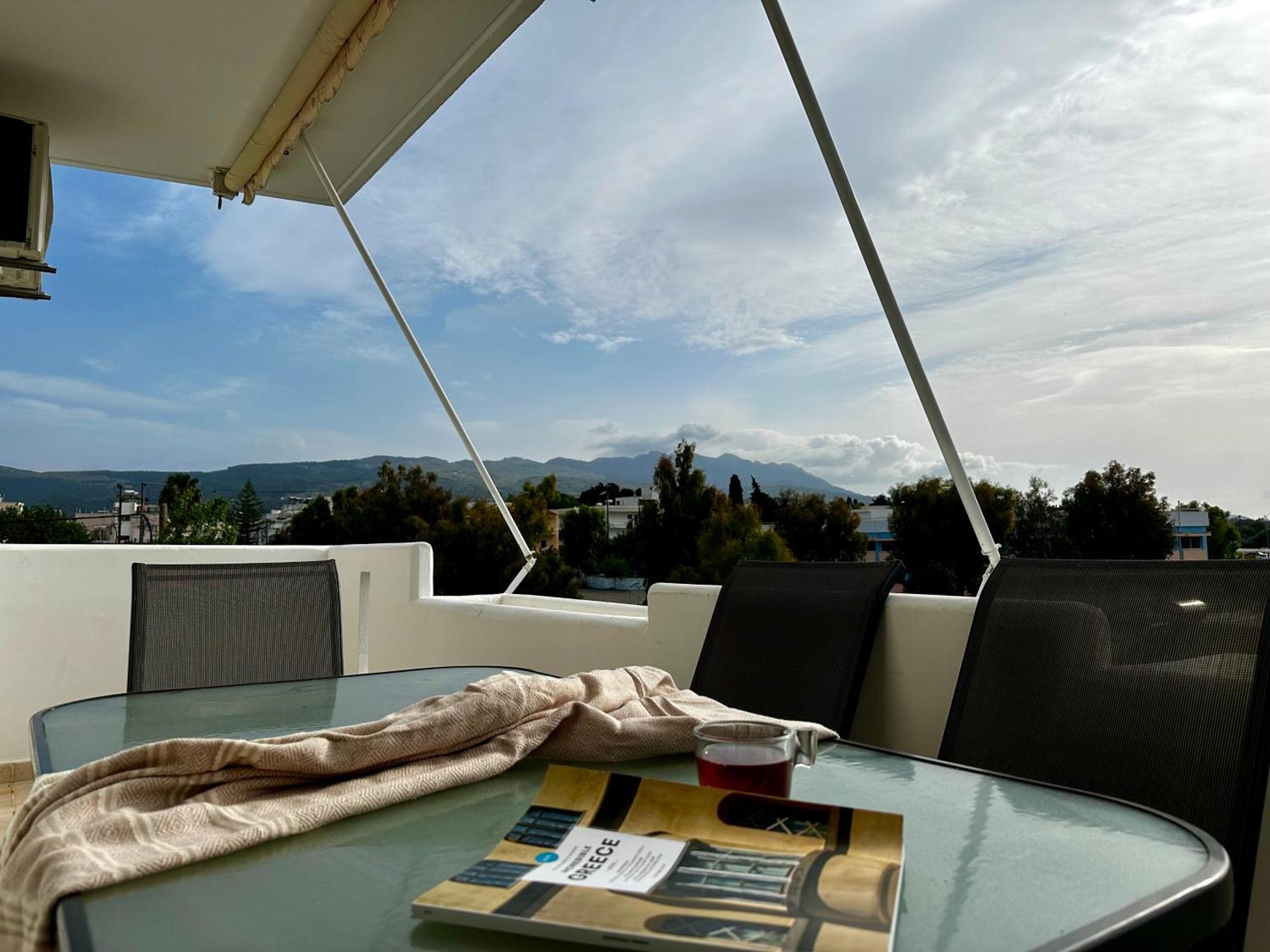 City Center, Cozy Apartment, With Amazing View, "2" คอสทาวน์ ภายนอก รูปภาพ